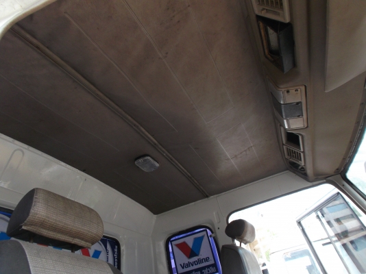 ขายด่วนรถสิบล้อสองเผลาหลงเทอโบรถถังนํ้าเครื่อง220แรงม้า