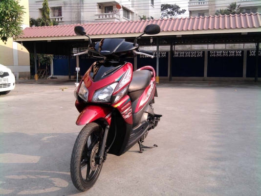 ขออนุญาติขาย Honda Click Combi Brake มือเดียว สีแดง ล้อแม็ก ขออนุญาติขาย Honda Click Combi Brake มือเดียว สีแดง ล้อแม็ก