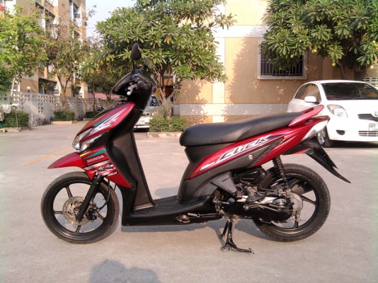 ขออนุญาติขาย Honda Click Combi Brake มือเดียว สีแดง ล้อแม็ก ขออนุญาติขาย Honda Click Combi Brake มือเดียว สีแดง ล้อแม็ก