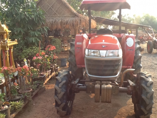 ยันร์ม่า EF 453 T 4 WD 2 เพลา พร้อมโรตารี่ 1.80 เมตร ทำงาน 1056 ชั่วโมง