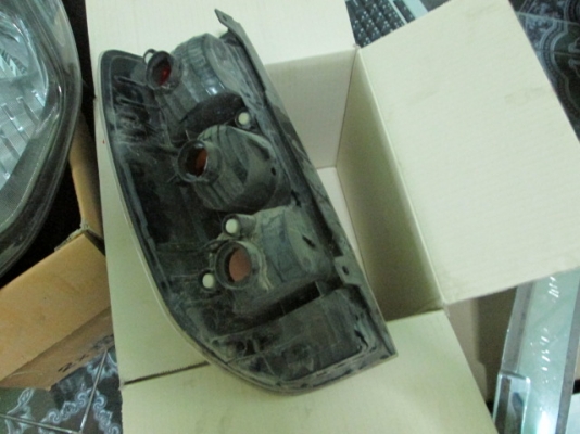 ขาย เสื้อไฟท้าย ข้างขวา RH รถ MAZDA BT-50 2.5 S FREESTYLE CAB แท้ถอด ขาย เสื้อไฟท้าย ข้างขวา RH รถ MAZDA BT-50 2.5 S FREESTYLE CAB แท้ถอด