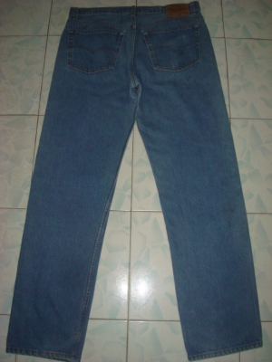 # 8501 # ยีนส์ Levi's 501 ผ้าทราย ของแท้ มือสอง เอว 37 ยาว 31 แป๊กเงิน ตะเข็บสวยๆ made in usa