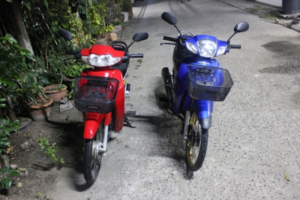 ขายwave110และwave 125  สองคันราคา 25000   โทร 0883745640