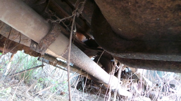 TOYOTA  DYNA 400  มีเล่มทะบียน  จอดมาสี่ปีค่ะ