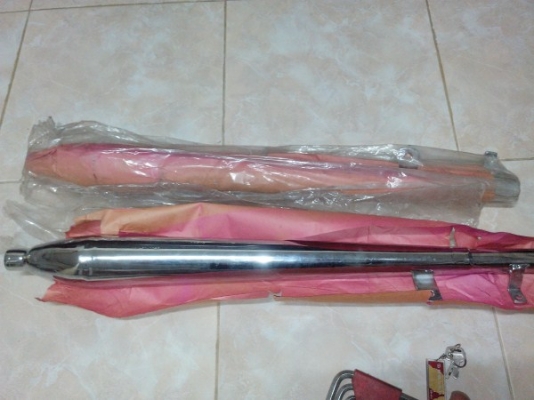 ขาย ปลายท่อคู่ ใส่ c92 c95 cd125 cb125 k125 ใหม่แกะกล่อง