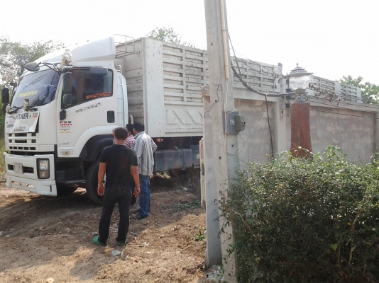 ISUZU DACA FXZ360 ปี 52  คุณมงคล  (คุณกสิน  แย้มปั้น)จ.กำแพงเพชร  มัดจำมาเรียบร้อยแล้วค่ะหนึ่งแสนบาทค่ะ