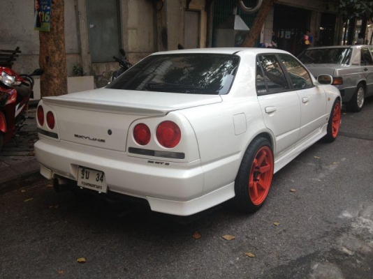 ขาย AR34 4 ประตู 550 แรงม้า ขาย AR34 4 ประตู 550 แรงม้า