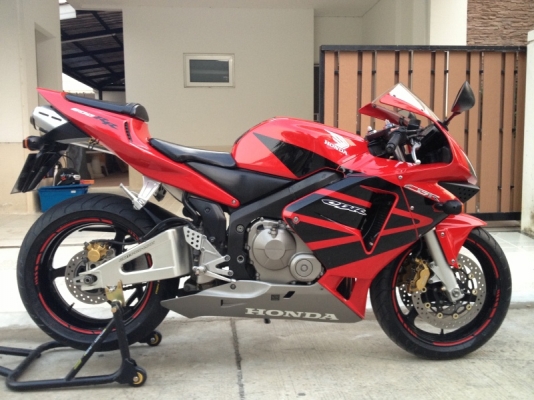 ขาย  CBR600 rr ปี 2004 ทะเบียนแท้ พร้อมโอน ขาย 275,000 บาท