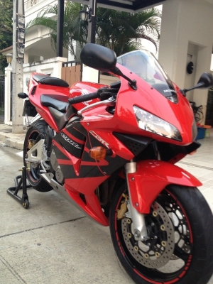 ขาย  CBR600 rr ปี 2004 ทะเบียนแท้ พร้อมโอน ขาย 275,000 บาท