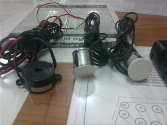 ขายสัญญาณเตือนถอยหลังพร้อมจอบอกระยะ 2500 บาท