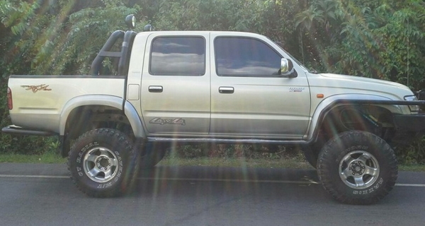 TIGER D4D 4 ประตู 4WD เครื่องKZ 3000 turbo TIGER D4D 4 ประตู 4WD เครื่องKZ 3000 turbo