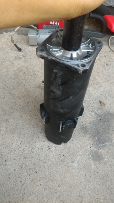 มอเตอร์DCเซอร์โว พร้อมเบรคในตัว ยี่ห้อ ABB 12-120 V. 80 A. แกนเพลาโตประมาณ 25 มม. ต่อใข้งานหมุน ซ้าย-ขวา ได้เลย