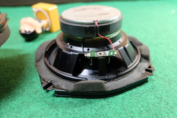 ลำโพง Clarion รุ่น SRT1733 ลำโพงแกนร่วม 3 ทาง ขนาด 6.5" กรวยโพลี ลำโพง Clarion รุ่น SRT1733 ลำโพงแกนร่วม 3 ทาง ขนาด 6.5" กรวยโพลี