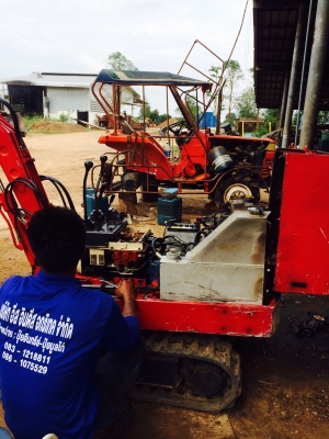 ขายแม็คโค รถตักเล็ก