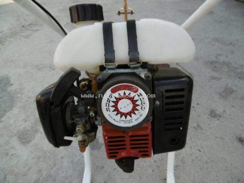 ขายถูก เครื่องกำจัดวัชพืชในร่องข้าว  MARUYAMA  MKC-304 รหัสสินค้า : 80803350 เพิ่มเติมที่ www.nihonmono.com