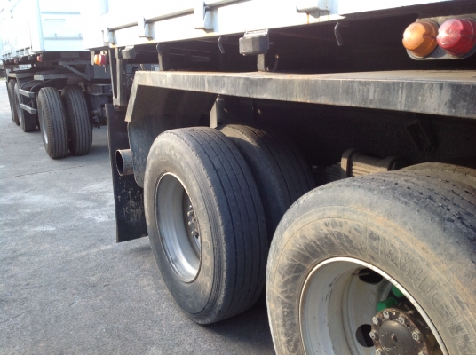 ขายสิบล้อ 360 พ่วง แม่ ลูก ปี 53