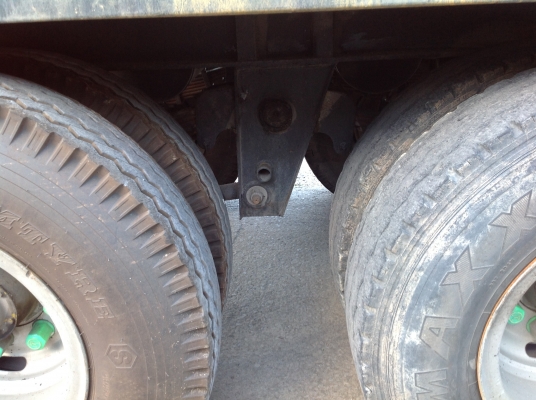 ขายสิบล้อ 360 พ่วง แม่ ลูก ปี 53