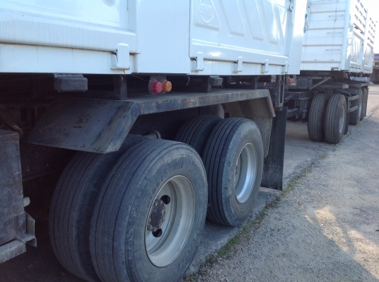 ขายสิบล้อ 360 พ่วง แม่ ลูก ปี 53