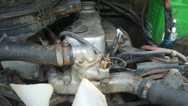 รถยี่ห้อ LAND ROVER  มีเล่มทะเบียนพร้อม ภาษีไม่ขาด