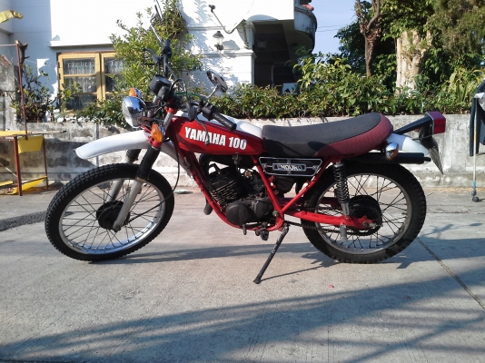 ขาย Yamaha DT100  ทะเบียนโอน  22000 ต่อลองได้