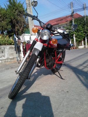 ขาย Yamaha DT100  ทะเบียนโอน  22000 ต่อลองได้