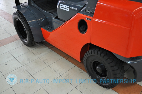 ขายรถโฟล์คลิฟท์มือสอง TOYOTA รุ่น 8FG25-31365 ราคา xxx,xxx บาท นำเข้าจากประเทศญี่ปุ่น 100\% ไม่เคยใช้งานในไทย