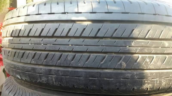 ยางbridgestone 215 65 16 ปี 15 ชุดล่ะ 9500