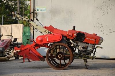 รถพรวนดิน ยันม่า ดิเซล7แรง พร้อม อุปกรณ์ ขุดมัน มีโรตี 1 ชุด ราคา 35,000บาท สภาพพร้อมใช้งาน