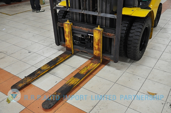 ขายรถโฟล์คลิฟท์มือสอง KOMATSU รุ่น FG25T-571949 ราคา xxx,xxx บาท นำเข้าจากญี่ปุ่น ไม่เคยใช้งา่นในไทย