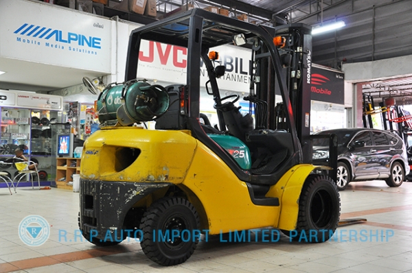 ขายรถโฟล์คลิฟท์มือสอง KOMATSU รุ่น FG25T-571949 ราคา xxx,xxx บาท นำเข้าจากญี่ปุ่น ไม่เคยใช้งา่นในไทย