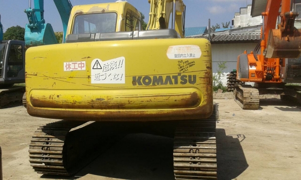 ขาย KOMATSU PC120-6E มาใหม่ เก่าญี่ปุ่นแท้  รถสวยสภาพดี พร้อมใช้  สนใจโทร 089-3818694 ดวงนภา