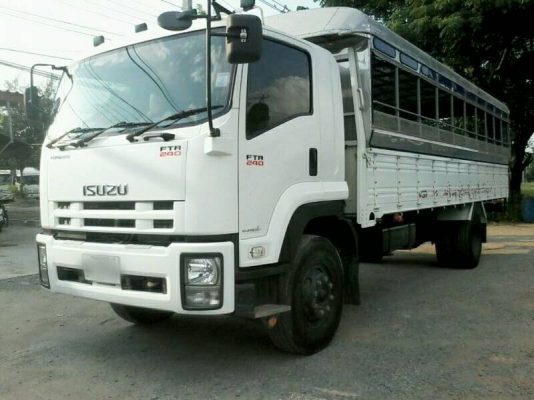 ขายรถอีซูซุ 240 แรง ปี 55 ยาวพิเศษ 7.6 ม. วิ่งน้อย ไมล์ 32900 รถสวยจัด เหมือนใหม่ จัดแนนท์ได้ครับ สนใจติดต่อได้ที่  081-9420141 , 081-5715326