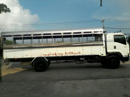 ขายรถอีซูซุ 240 แรง ปี 55 ยาวพิเศษ 7.6 ม. วิ่งน้อย ไมล์ 32900 รถสวยจัด เหมือนใหม่ จัดแนนท์ได้ครับ สนใจติดต่อได้ที่ 081-9420141 , 081-5715326 ขายรถอีซูซุ 240 แรง ปี 55 ยาวพิเศษ 7.6 ม. วิ่งน้อย ไมล์ 32900 รถสวยจัด เหมือนใหม่ จัดแนนท์ได้ครับ สนใจติดต่อได้ที่ 081-9420141 , 081-5715326