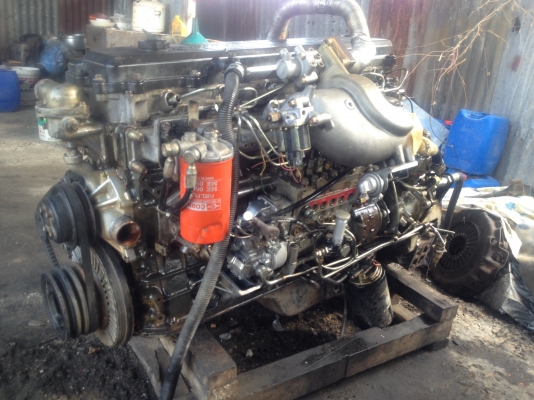 ขายเครื่อง มิตซู 6m61 225 แรง