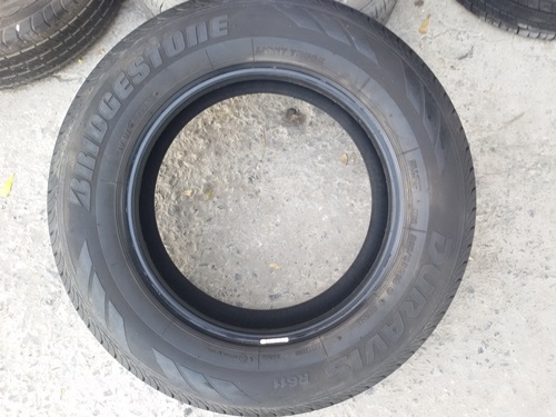 ขายยาง215/65/16 ปี 0115 BRIDGESTONE  R611  4 เส้น