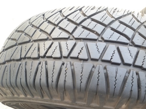 ขายยาง265/70/16 ปี 1813  MICHERLIN CROSS  4 เส้น