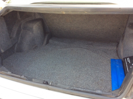 ขายรถสวยๆมือเดียวป้ายแดง BMW E36 318i ปี93 เครื่องเดิม M40 เกียร์ธรรมดา เพาเวอร์ ไฟฟ้าทั้งคัน ภายในสวยมากดำดุเบาะดำสะอาดเอี่ยม แอร์หนาว ตัวถังเดิมๆดีมากไม่มีชนเดิมทั้งคัน สีเงาสวย เครื่องแน่นขับสนุก ช่วงล่างดี รถสวย มือเดียวป้ายแดงครับ พร้อมใช้ครับ