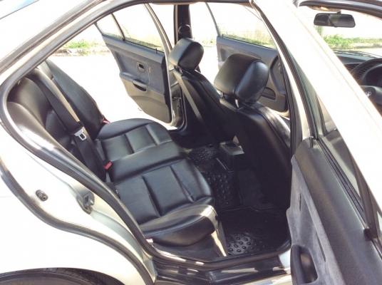 ขายรถสวยๆมือเดียวป้ายแดง BMW E36 318i ปี93 เครื่องเดิม M40 เกียร์ธรรมดา เพาเวอร์ ไฟฟ้าทั้งคัน ภายในสวยมากดำดุเบาะดำสะอาดเอี่ยม แอร์หนาว ตัวถังเดิมๆดีมากไม่มีชนเดิมทั้งคัน สีเงาสวย เครื่องแน่นขับสนุก ช่วงล่างดี รถสวย มือเดียวป้ายแดงครับ พร้อมใช้ครับ