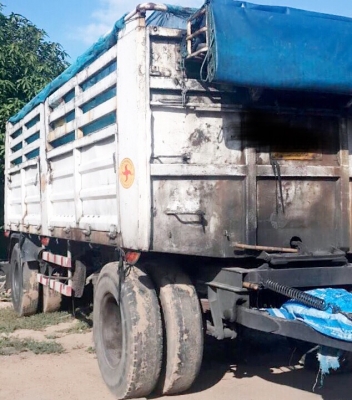 ขายด่วน ลูกพ่วง 2 คานไม่ดั๊มพ์ของสามมิตร ฝาข้างเหล็กสภาพดีไม่มีผุพื้นไม่มีบุบ ช่วงล่างแน่นดี ยางสภาพดีประมาณ 60\% พร้อมบรรทุกพร้อมใช้งาน เอกสารเล่มทะเบียนครบพร้อมโอน ราคาต่อรองได้ครับ ขายด่วน ลูกพ่วง 2 คานไม่ดั๊มพ์ของสามมิตร ฝาข้างเหล็กสภาพดีไม่มีผุพื้นไม่มีบุบ ช่วงล่างแน่นดี ยางสภาพดีประมาณ 60\% พร้อมบรรทุกพร้อมใช้งาน เอกสารเล่มทะเบียนครบพร้อมโอน ราคาต่อรองได้ครับ