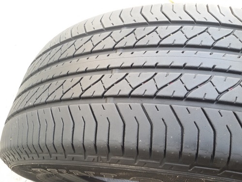 ขายยาง235/60/18 ปี 4412 DUNLOP 2 เส้น