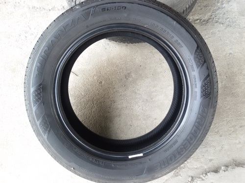 ขายยาง195/55/15 ปี 2214  BRIDGESTONE GR100  4 เส้น