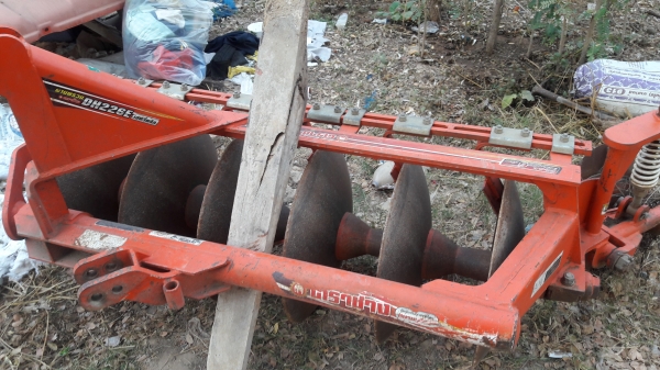 ขายรถไถL3608ใบมีดผาลและโรตารี้พร้อมใช้ครับ