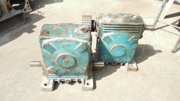 ** เหลือ 1 ตัว ** วอร์มเกียร์ทด TS Made in Japan เบอร์ 100 ทด 1:10 พร้อมใช้งาน มาคู่สวยๆครับ.