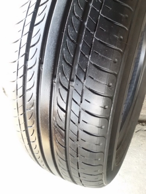 ขายยาง195/65/15 ปี 3512 THUNDER 4 ล้อ