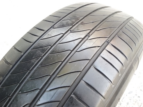 ขายยาง195/65/15 ปี 13 MICHERLIN 3ST 4 เส้น ขายยาง195/65/15 ปี 13 MICHERLIN 3ST 4 เส้น