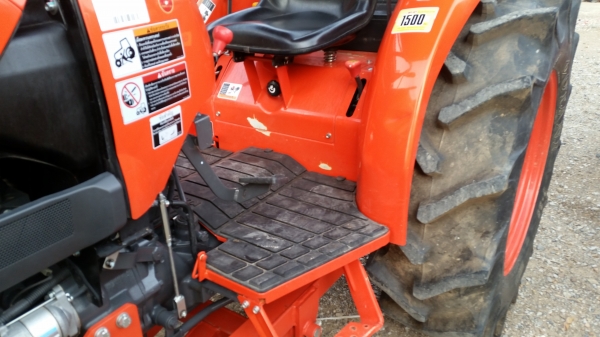 ขายรถไถคูโบต้า KUBOTA L4708 (4WD) สีเดิมจากโรงงานทั้งคัน ขายรถไถคูโบต้า KUBOTA L4708 (4WD) สีเดิมจากโรงงานทั้งคัน