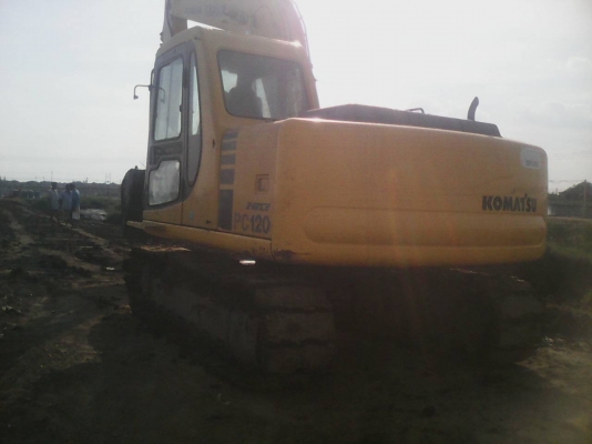 ขายรถแบคโฮ KOMATSU PC120-6E ซีเรียล 52968 เอกสารอินวอย ระบบไฟเต็ม ราคา 950000