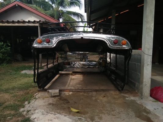 ขายหลังคากระบะ ใช้กับรุ่น Chevrolet  และ isuzu 2ประตู มี cab (สภาพสวย ใช้งานน้อยมาก) สนใจโทรมาต่อรองราคาได้ครับ