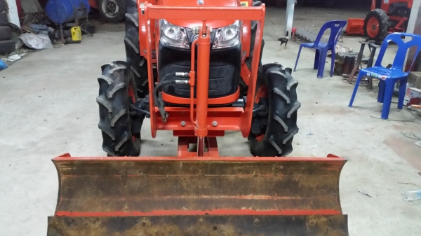 ขายรถไถคูโบต้า  KUBOTA   L 3608SP พร้อมชุดใบมีดดันหน้าคานล่าง