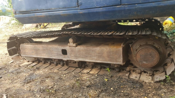 ขายรถแบคโฮ KOMATSU PC60-5 มีไลหัวกระแทก ราคา 300000